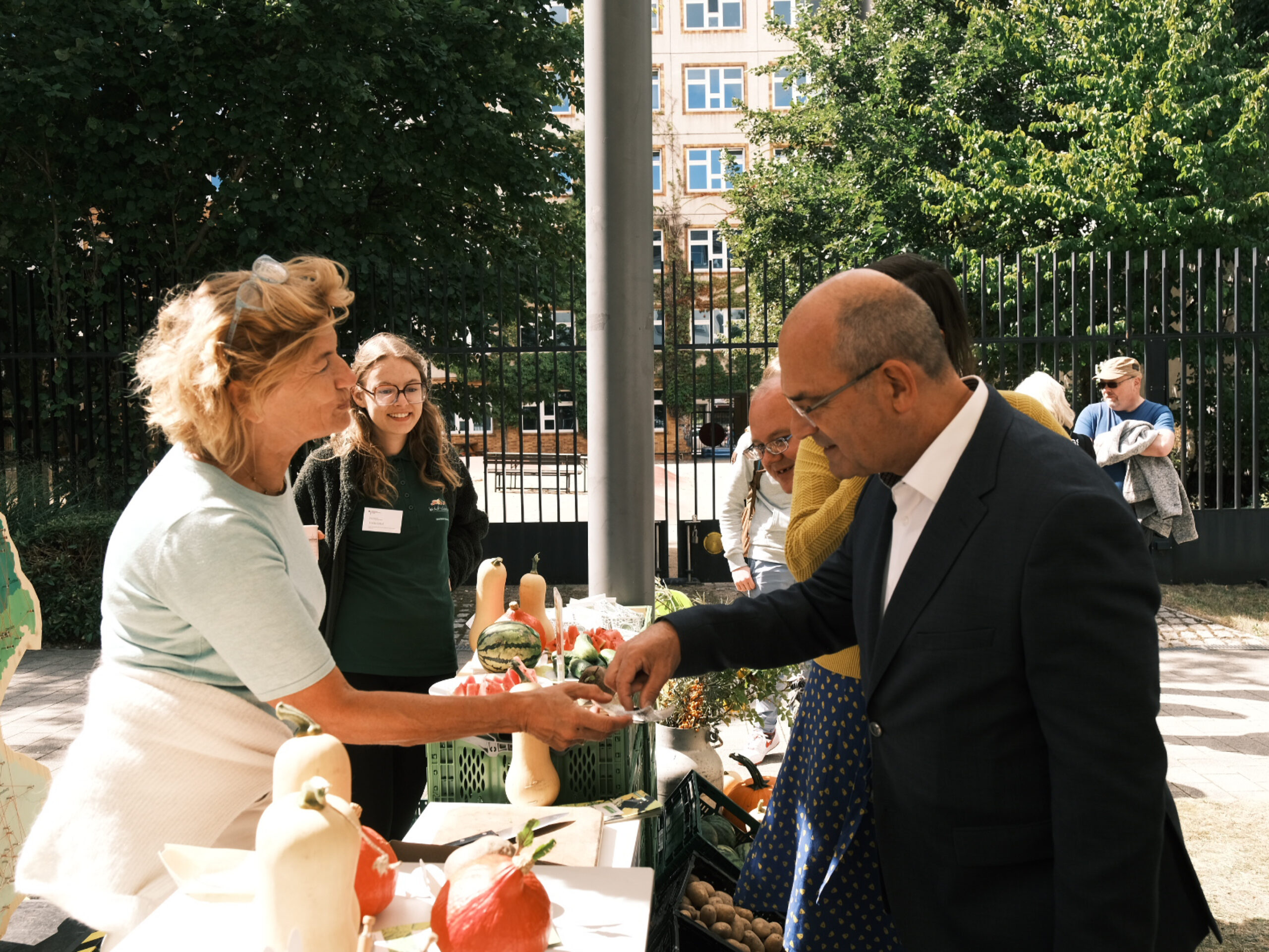 Projektbild_Demo (2) ©BMLEH _slider